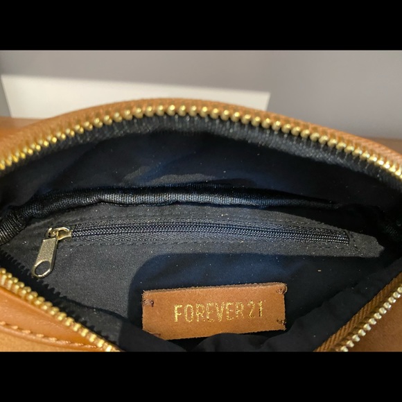 Suede camel coloured fanny pack - Picture 2 of 4